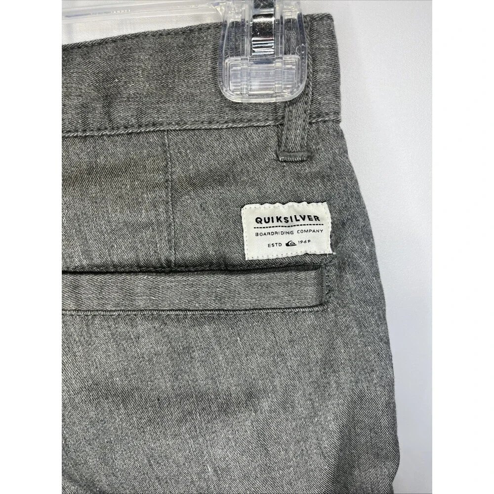 NEW Quicksilver gray shorts Everyday Union Stretch boys Size 8 Button + Zipper